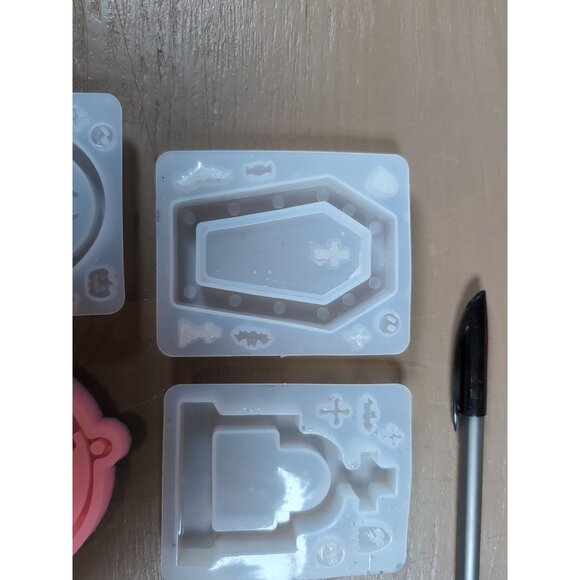 Lot of Halloween & Christmas Silicone Mold/Moulds for Resin And Craft Decoration - Picture 5 of 6